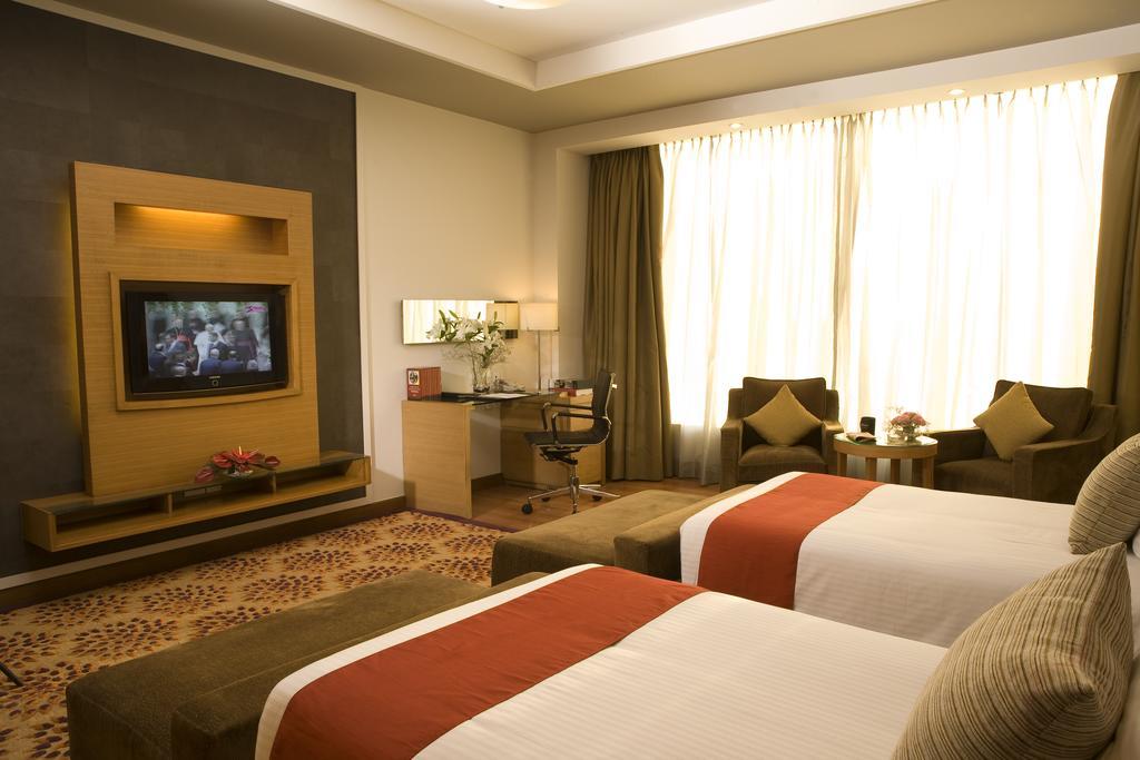 Radisson Blu Suites Gurgáon Kültér fotó